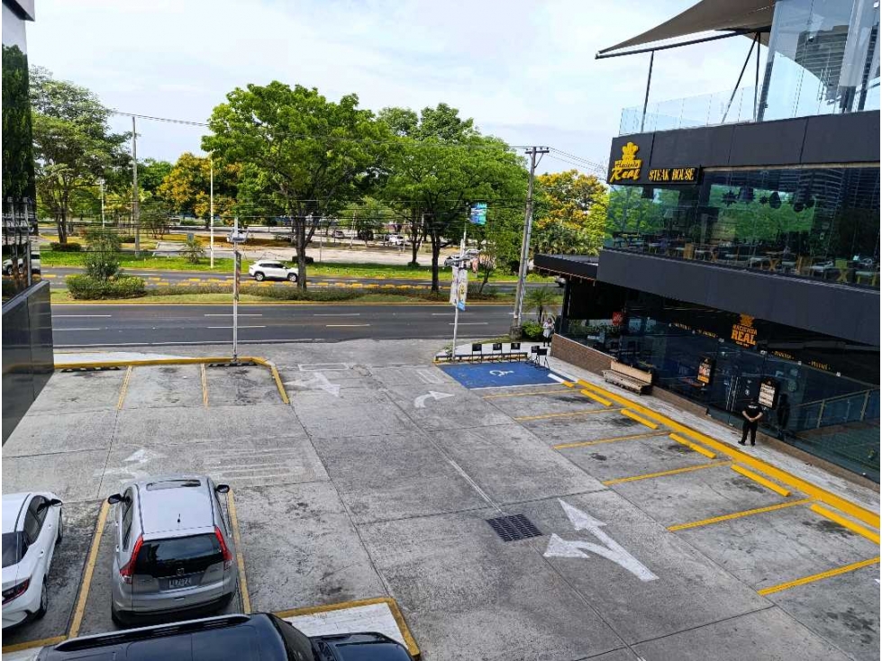 ALQUILER LOCAL ROOFTOP 360MT2 EN BALBOA BOUTIQUE STRIP MALL LT. — foto 5