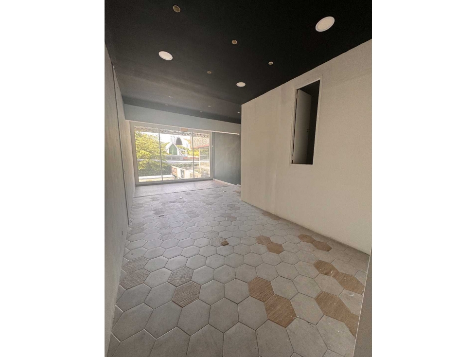 Alquiler Local Planta Baja + Mez 117m2 San Francisco PT — foto 4