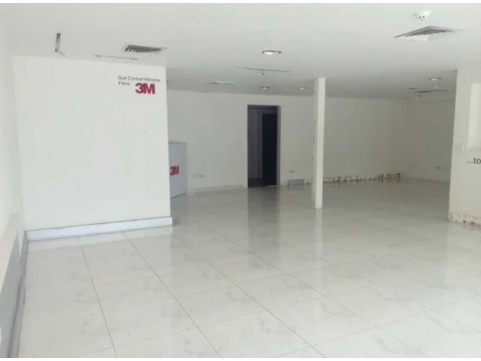 ALQUILER PARA LOCAL U OFICINA CALLE 50 — foto 3