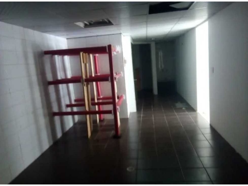 ALQUILER PARA LOCAL U OFICINA CALLE 50 — foto 6