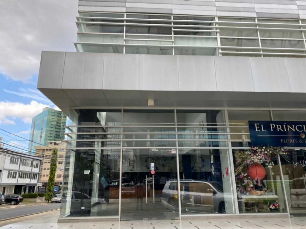 ALQUILER LOCAR COMERCIAL 200 m² dos pisos EN STRIP 58