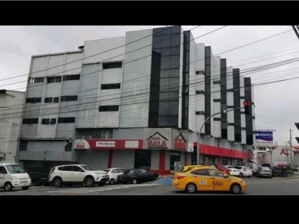 VENDO O ALQUILO EDIFICIO ANTIGUO CASA GALA EN ESQUINA EN PEREJIL PTY