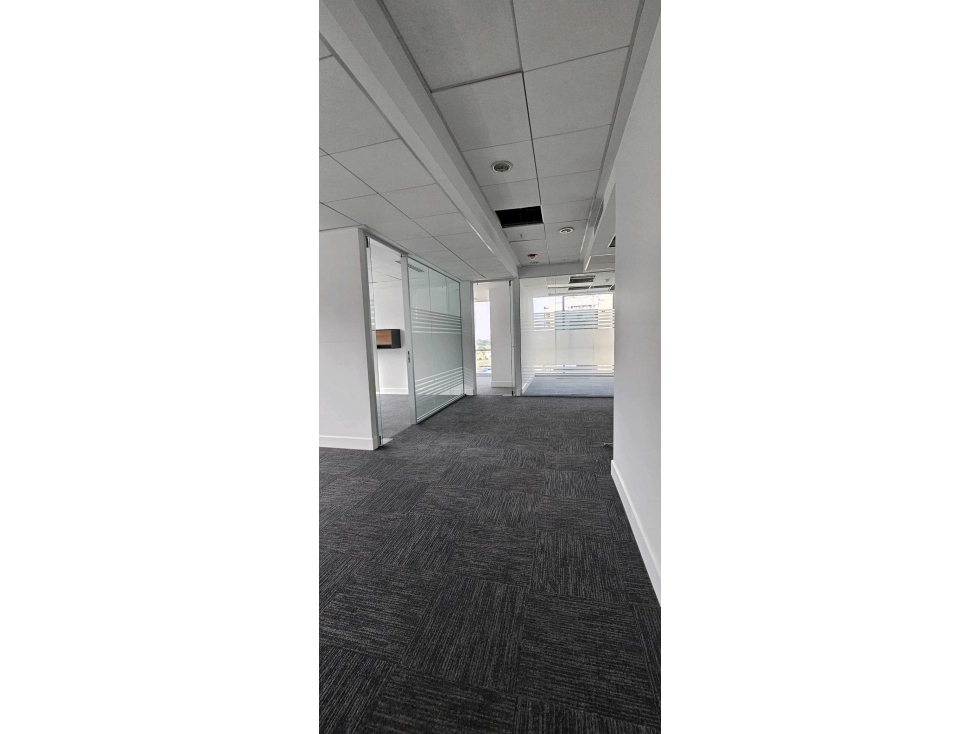 ALQUILER OFICINA 300M2 EN SANTA MARÍA BUSINESS DISTRICT PH ARIFA JP — foto 3