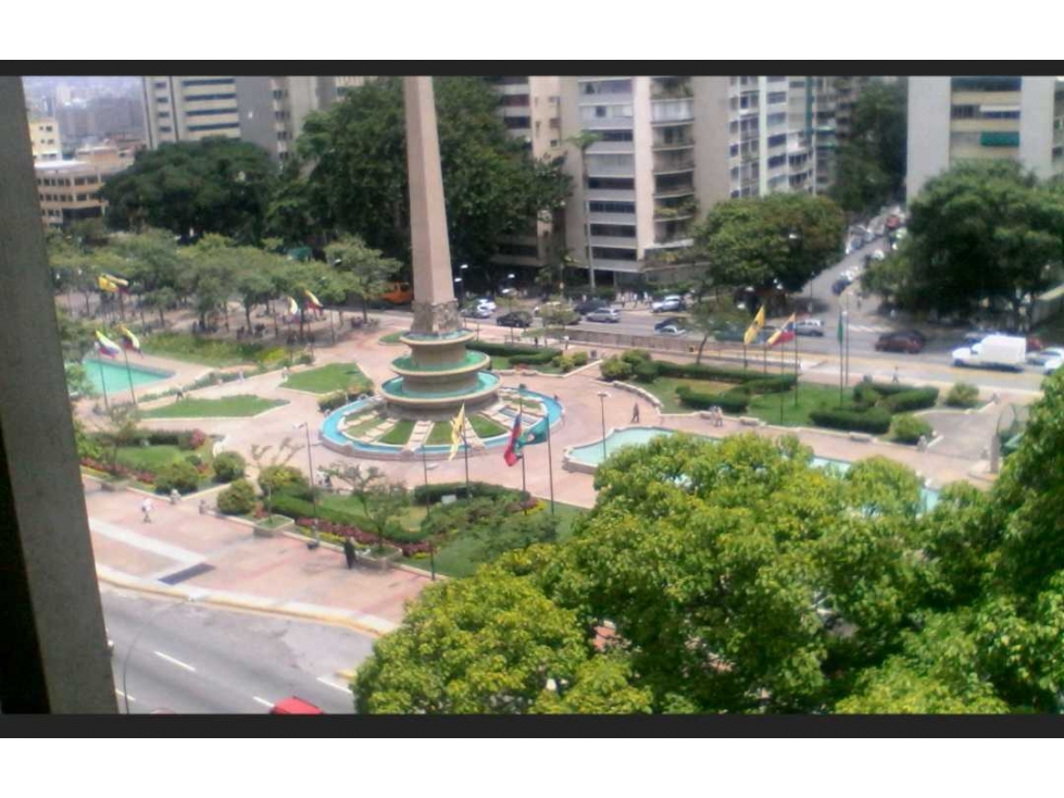 Alquilo oficina 67m2 Altamira 6267