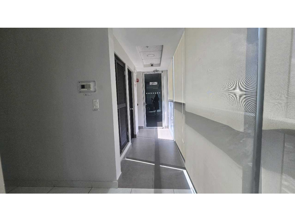 ALQUILER OFICINA BELLA VISTA (MR) — foto 6