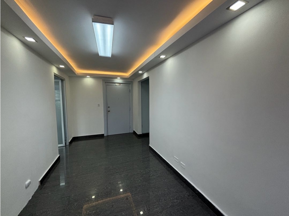 ALQUILER OFICINA CALLE 50 3 ESPACIOS (DV) — foto 2