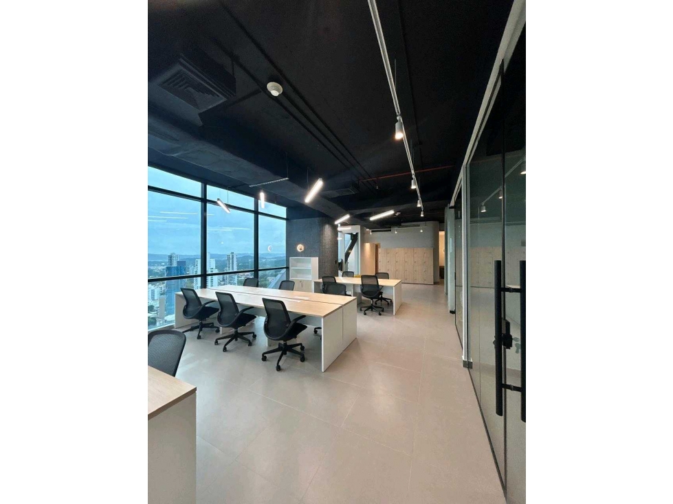 ALQUILER OFICINA CALLE 50 OBARRIO TOWERBANK TODO INCLUIDO PT — foto 2