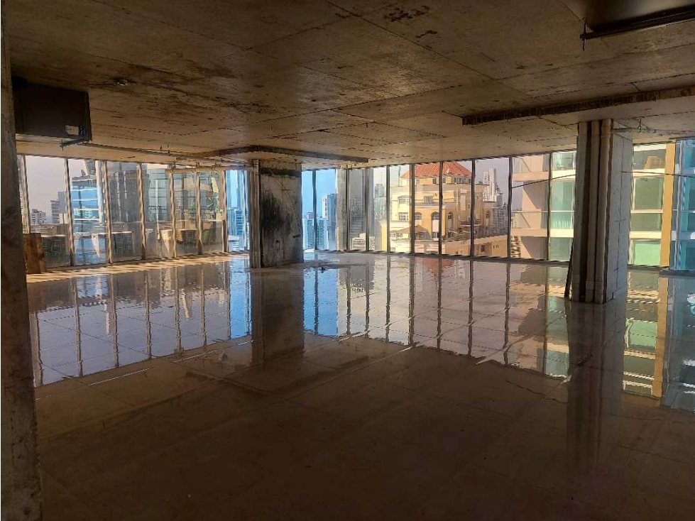 ALQUILER OFICINA DE 250 METROS EN OBARRIO PH SFC TOWER INCLUYE MTO
