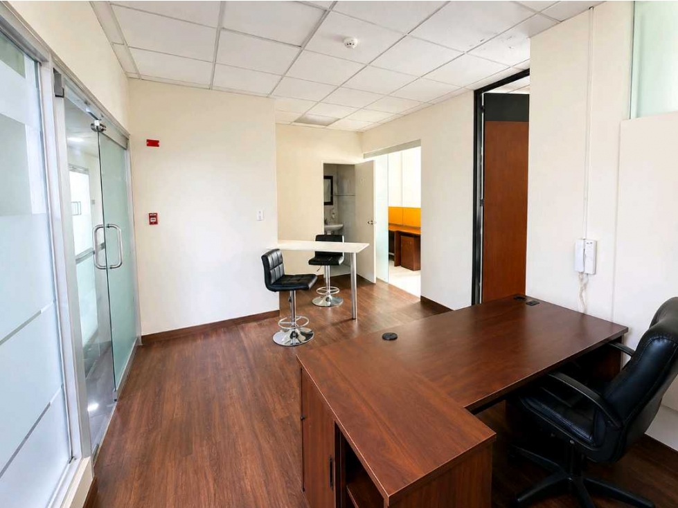 ALQUILER OFICINA MARBELLA, TORRE BANESCO AQUILINO DE LA GUARDIA NRR — foto 2