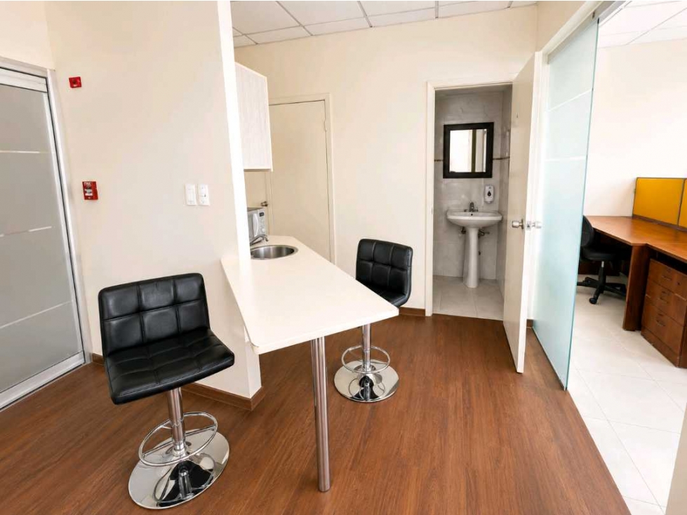 ALQUILER OFICINA MARBELLA, TORRE BANESCO AQUILINO DE LA GUARDIA NRR — foto 3
