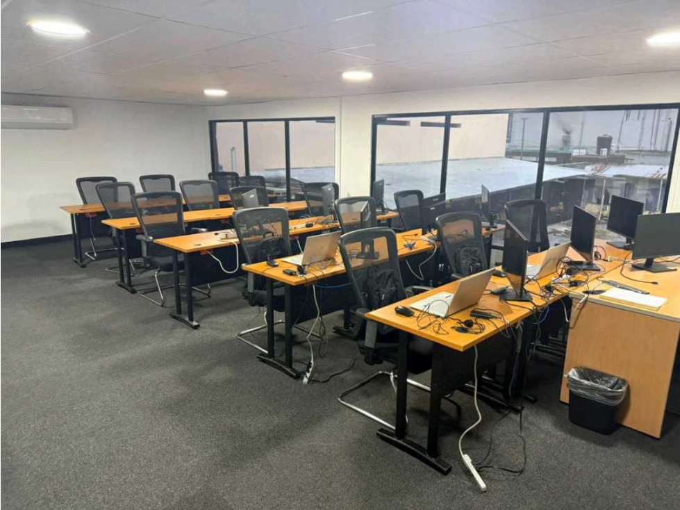 ALQUILER OFICINA COMERCIAL EN BELLA VISTA OBARRIO 485M2 — foto 2