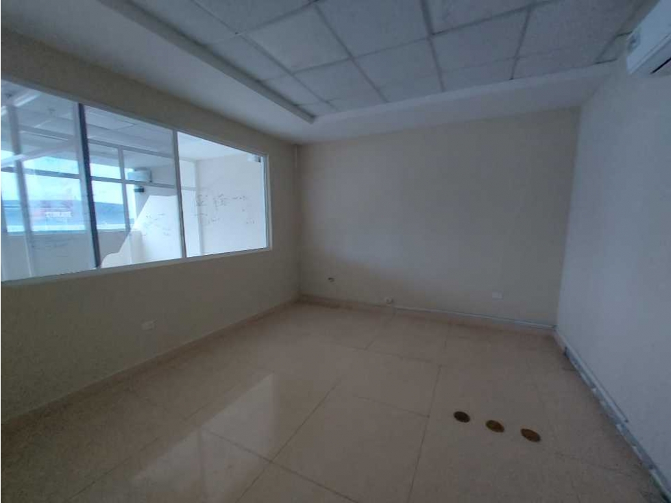ALQUILER OFICINA EN ZONA INDUSTRIAL COSTA DEL ESTE 413 M — foto 5