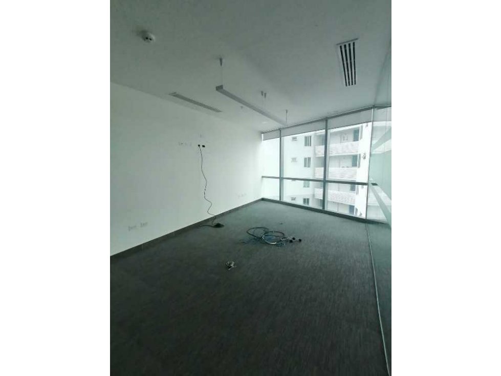 ALQUILER OFICINA FINANCIAL PARK 122 M2 - 6