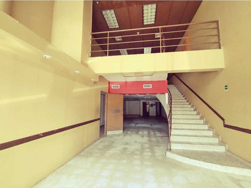 ALQUILER OFICINA O LOCAL 200 m2 ALQUILER EL DORADO PLAZA PSARI CP — foto 2