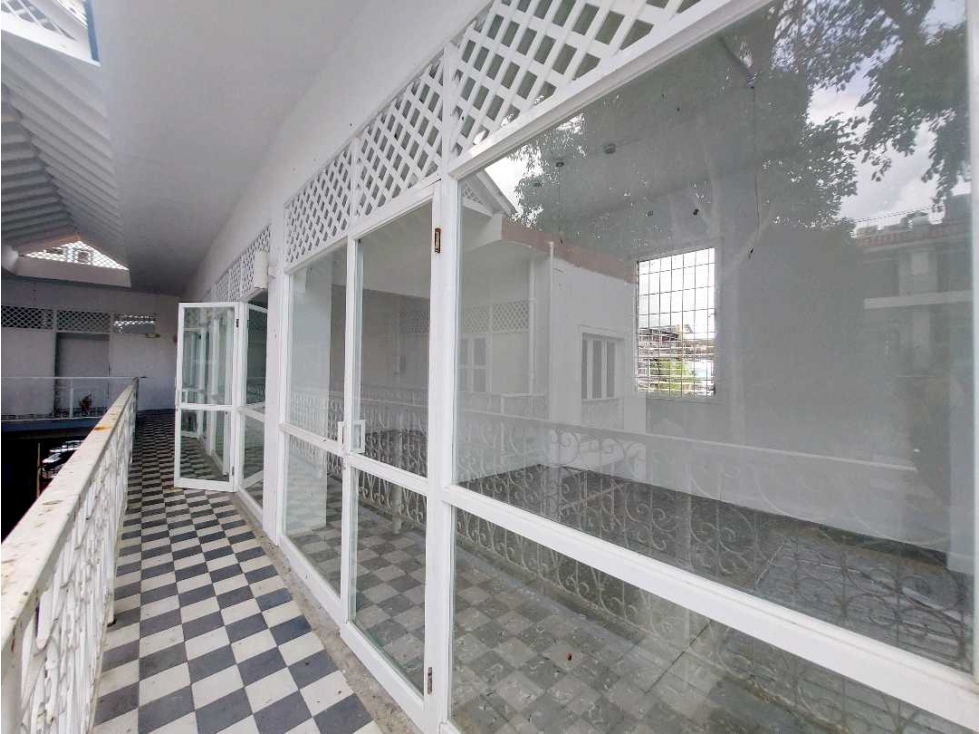 ALQUILER OFICINA REMODELADAS EN CASCO VIEJO EN CENTRO CULTURAL - 6