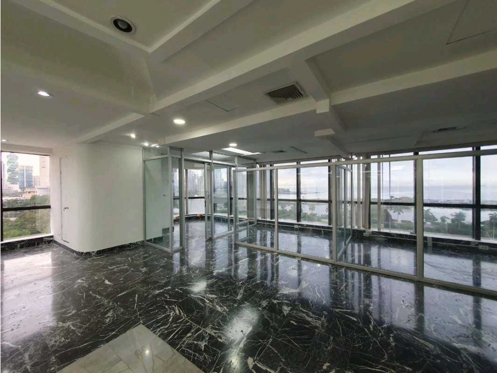 ALQUILER OFICINA TORRE BAC AVE BALBOA VISTA AL MAR AMOBLADA VV — foto 2