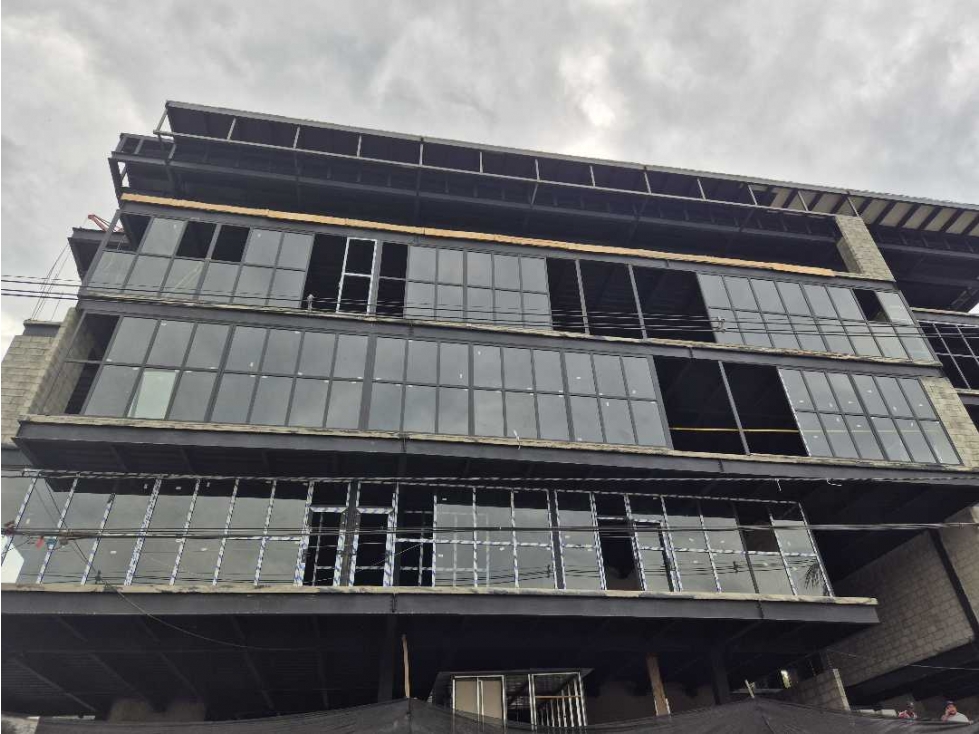 ALQUILER OFICINAS Y/O CONSULTORIOS, CIUDAD JARDIN, CALI.