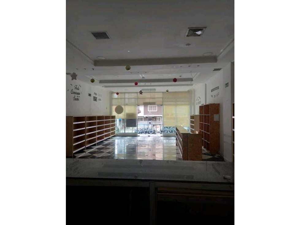 ALQUILER LOCAL SAN FRANCISCO PLAZA 75 106 M2 — foto 3