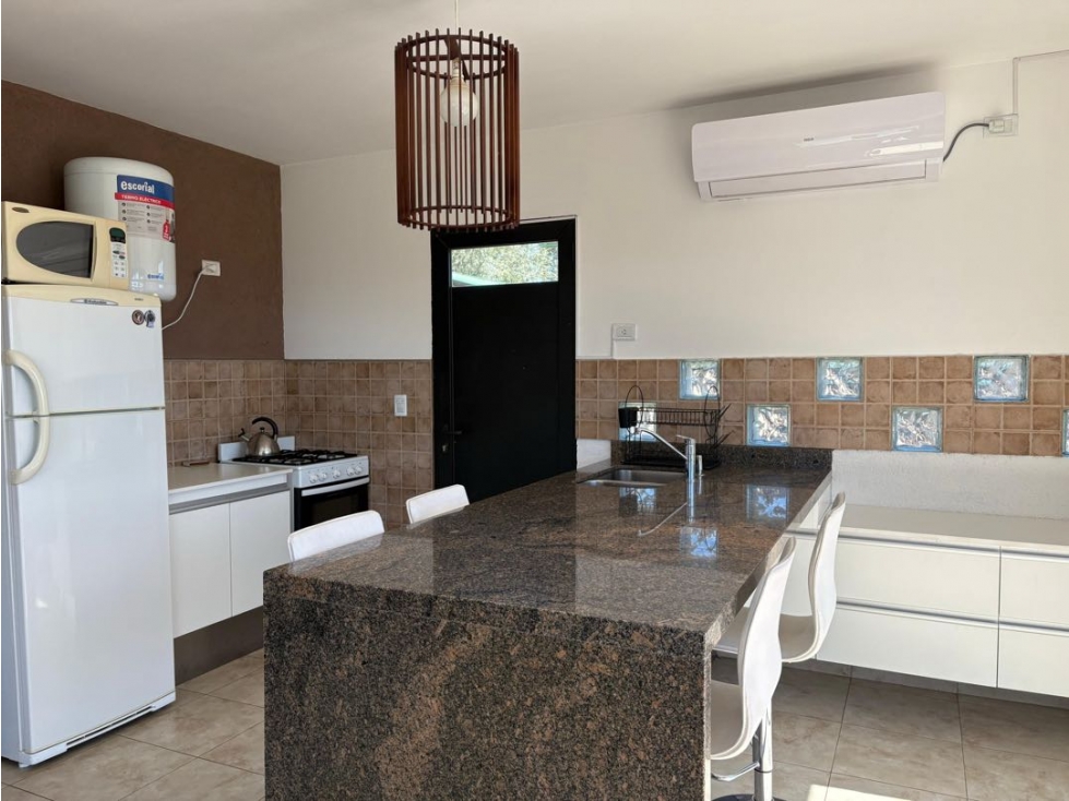 ALQUILER ANUAL CASA 2 DORMITORIOS CON TERRAZA V. SANTA CRUZ DEL LAGO - 5