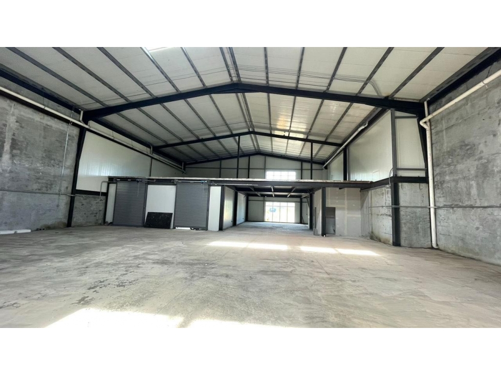 ALQUILER Y VENTA DE GALERAS EN MILLA 8 DESDE 1250m2, 2560 JP — foto 2