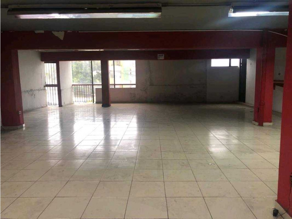ALQUILER Y VENTA DE LOCAL COMERCIAL CALIDONIA 3300M2 JP - 5