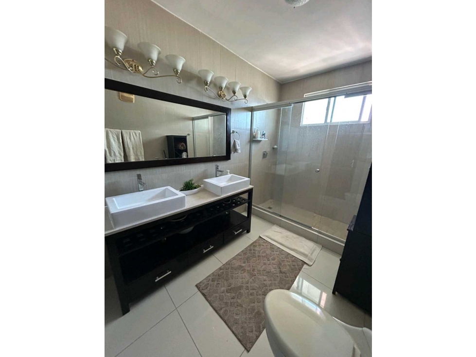 ALQUILER O VENTA DE APARTAMENTO EN VÍA PORRAS FULL AMOBLADO 3REC 180m — foto 5