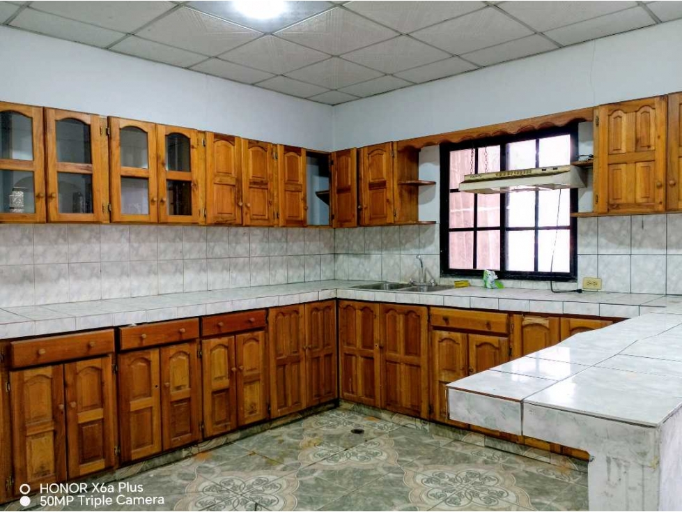 Alquilo amplio apartamento de planta alta en Bugaba! Negociable - 5
