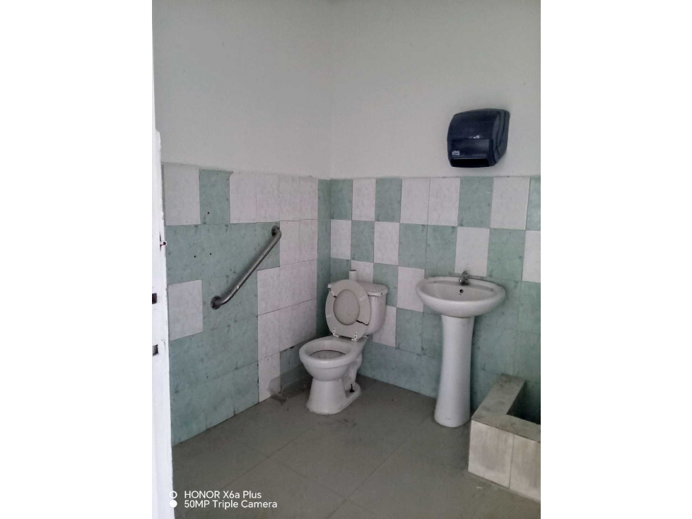Alquilo amplio local de doble planta en Doleguita, David! — foto 4