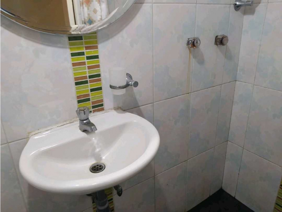 Alquilo apartaestudio sector Robledo — foto 6
