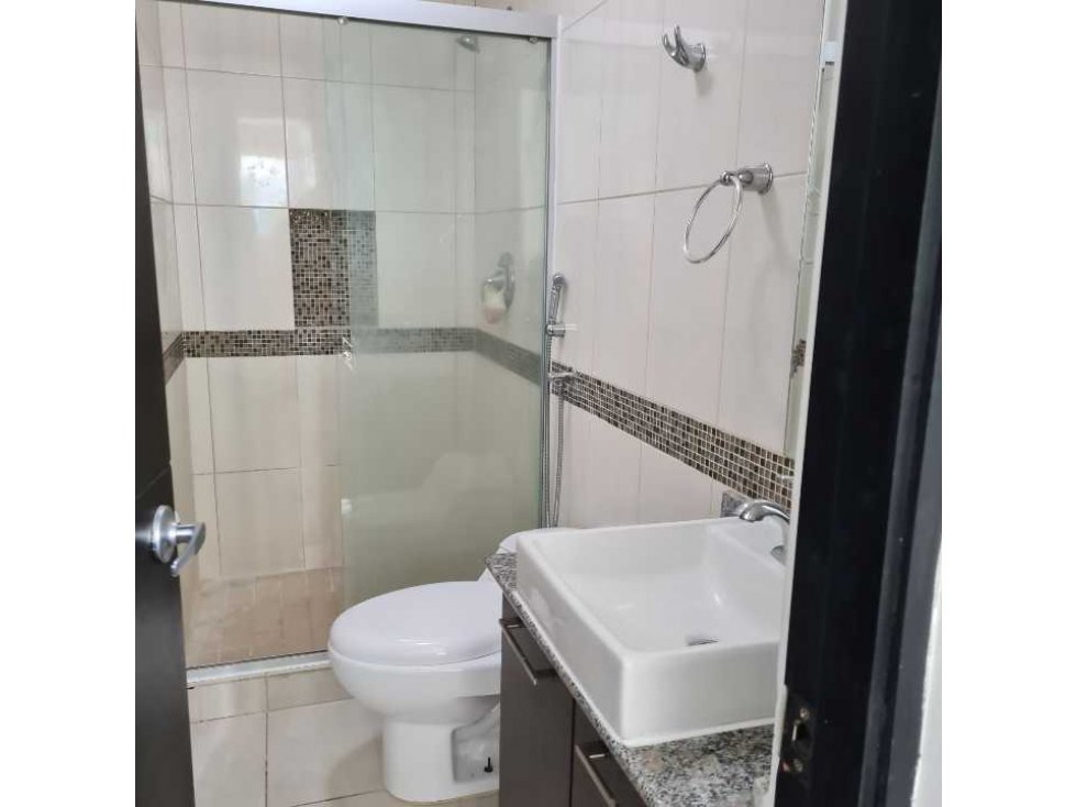 ALQUILO APARTAMENTO AMOBLADO EN PH VIVENDI TOWERS EN PLAZA EDISON — foto 3