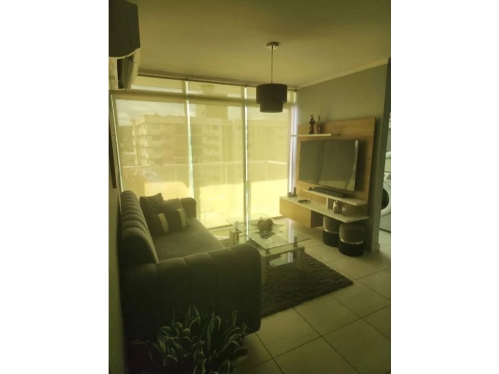 ALQUILO APARTAMENTO AMOBLADO EN VÍA ESPAÑA. AM — foto 2