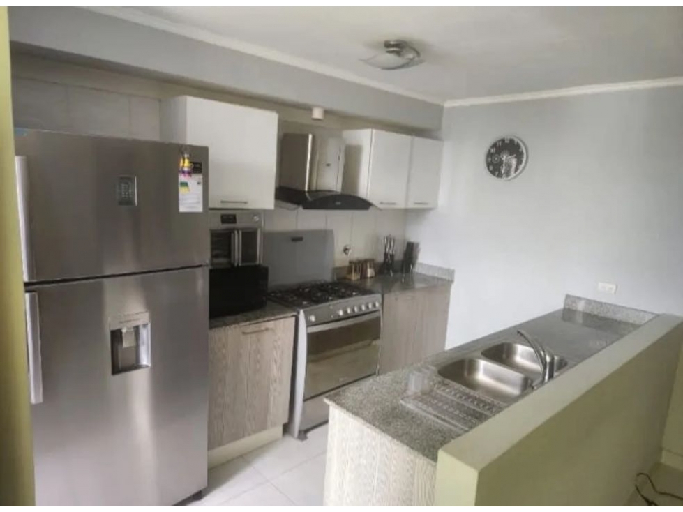 ALQUILO APARTAMENTO AMOBLADO EN VÍA ESPAÑA. AM — foto 3