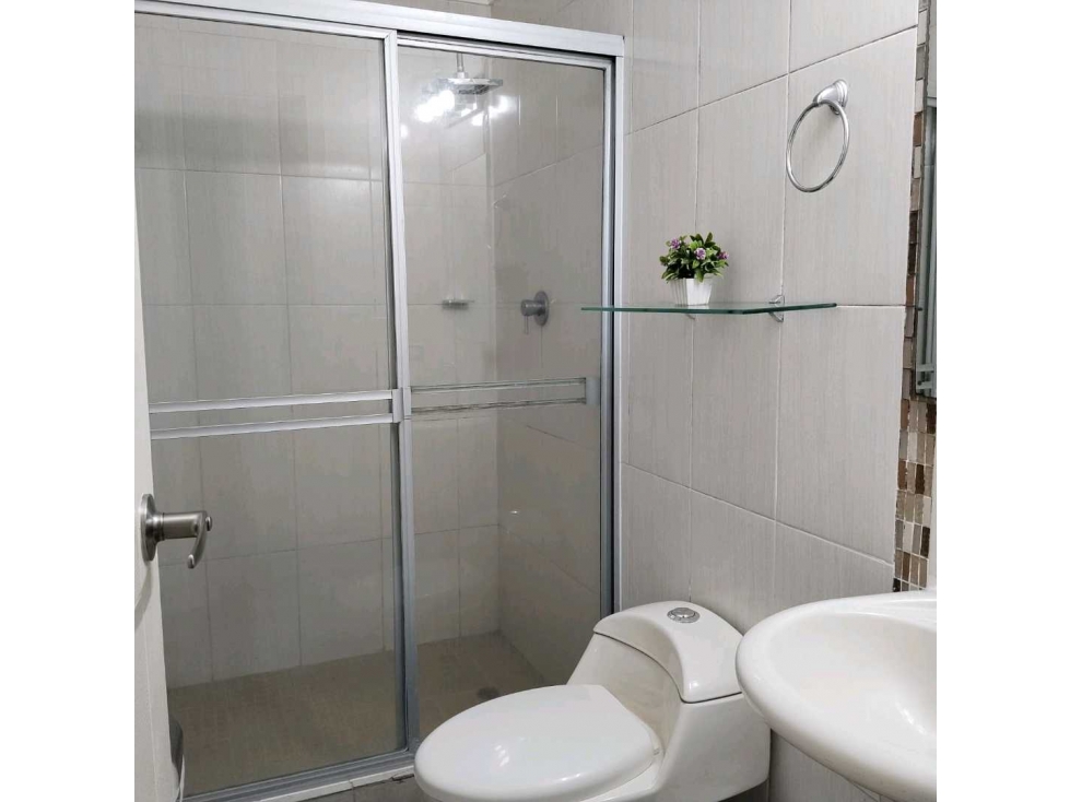 ALQUILO APARTAMENTO AMOBLADO EN VICTORIA HILLS — foto 6