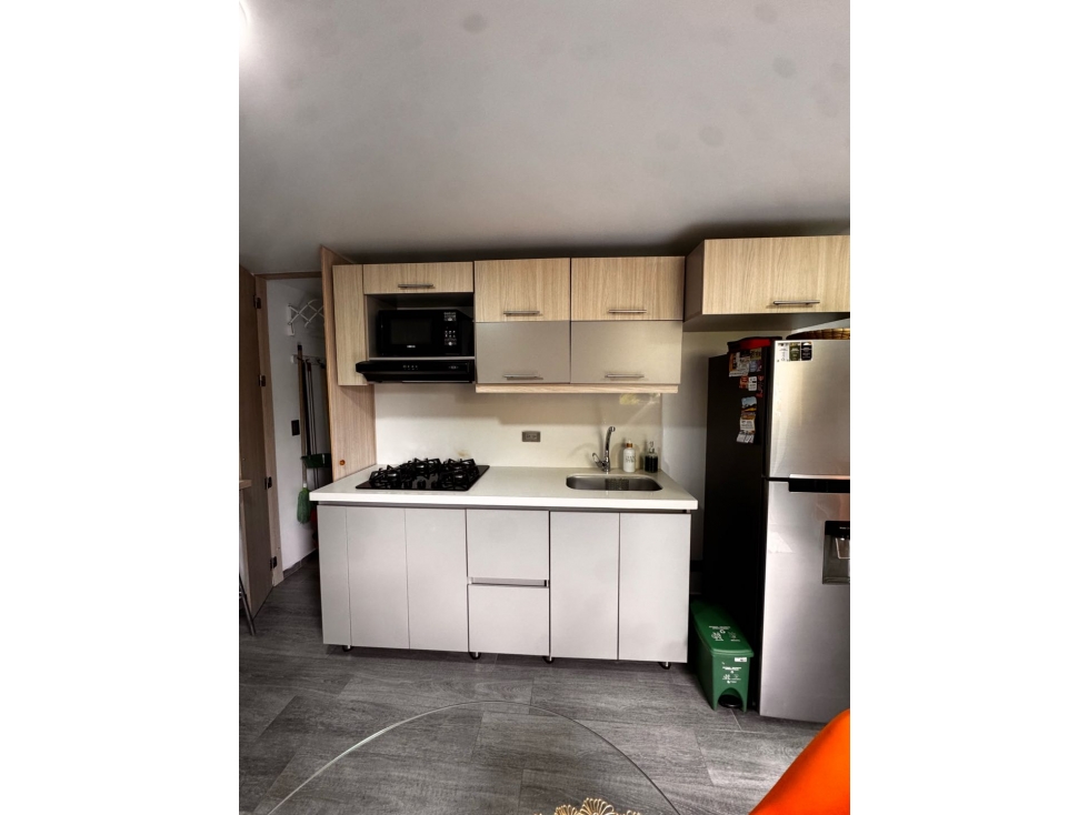 Alquilo apartamento amoblado en Medellín barrio Calazans