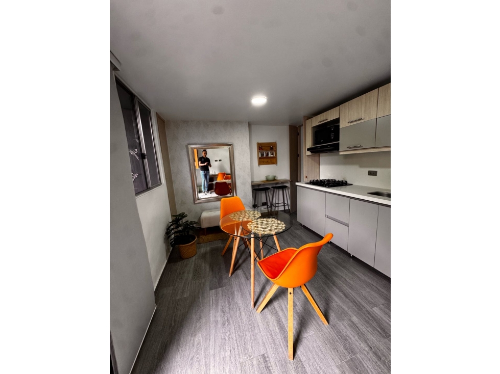 Alquilo apartamento amoblado en Medellín barrio Calazans — foto 3