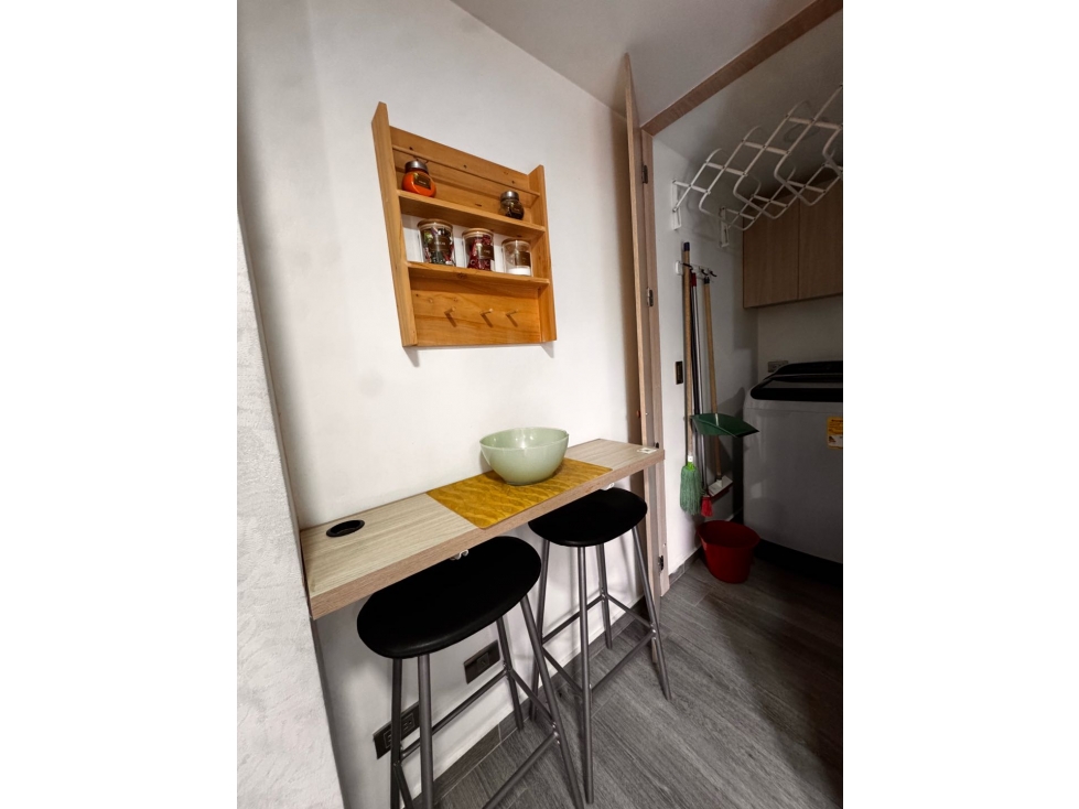 Alquilo apartamento amoblado en Medellín barrio Calazans — foto 4