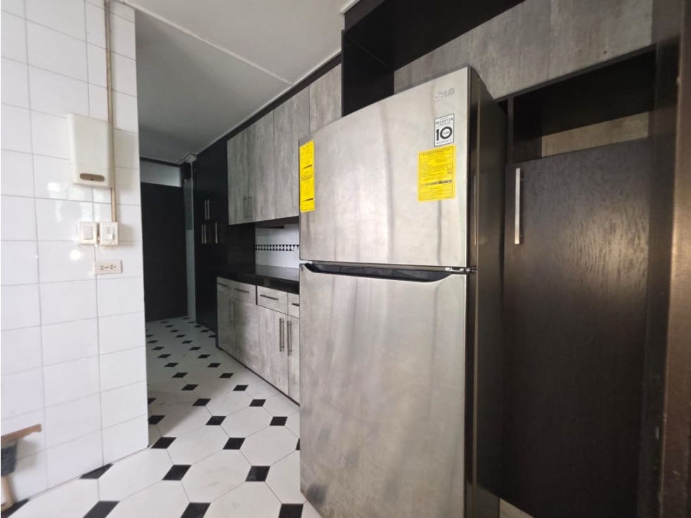 Alquilo apartamento amueblado en el cangrejo tres recámaras amplio — foto 4