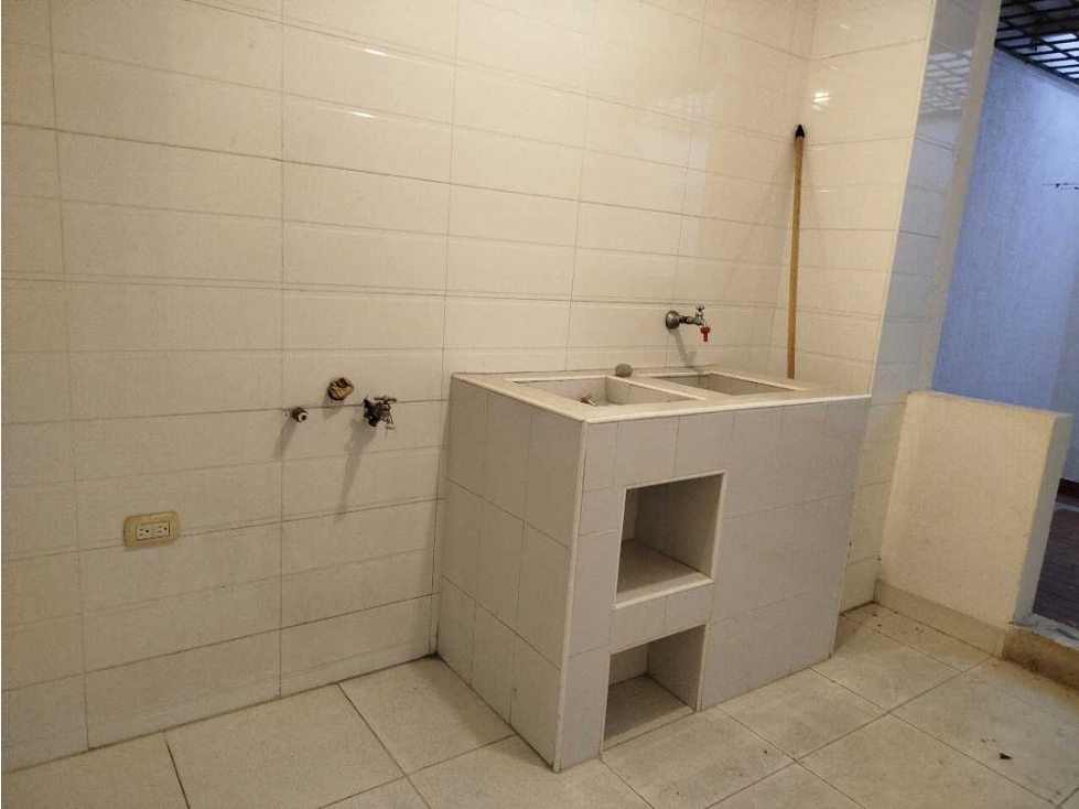 Alquilo apartamento arboleda — foto 5