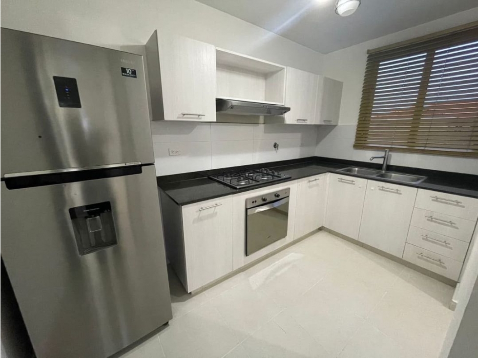 Alquilo apartamento con linea Blanca en Versalles