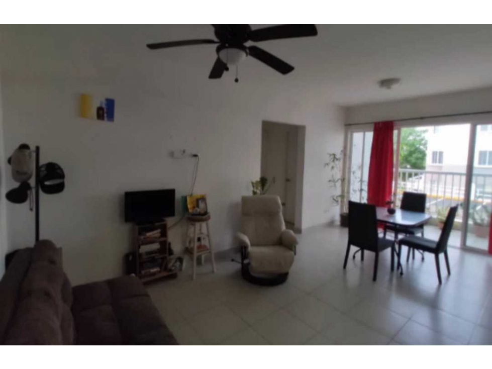 VENDO APARTAMENTO CON LINEA BLANCA EN ARRAIJAN PLAYA DORADA 2R - 2