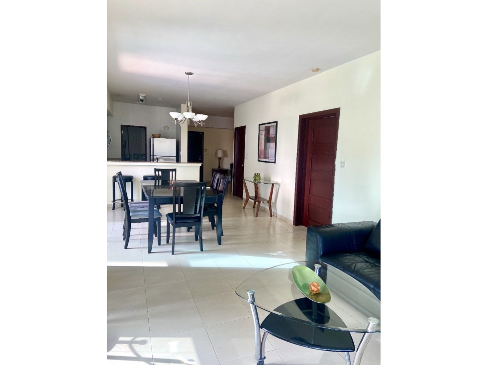 Alquilo apartamento en el Grandbay 1 recámara más estudio Amoblado — foto 3
