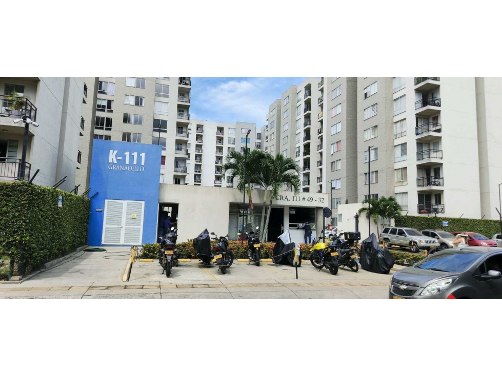 Alquilo apartamento en el sur de cali barrio bochalema unidad cerrada - 1