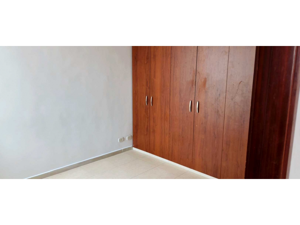 Alquilo apartamento en el sur de cali barrio bochalema unidad cerrada - 4