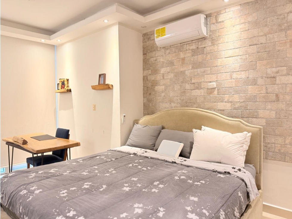 Alquilo apartamento en la avenida Balboa vista al mar Rivage 2Recamar — foto 4
