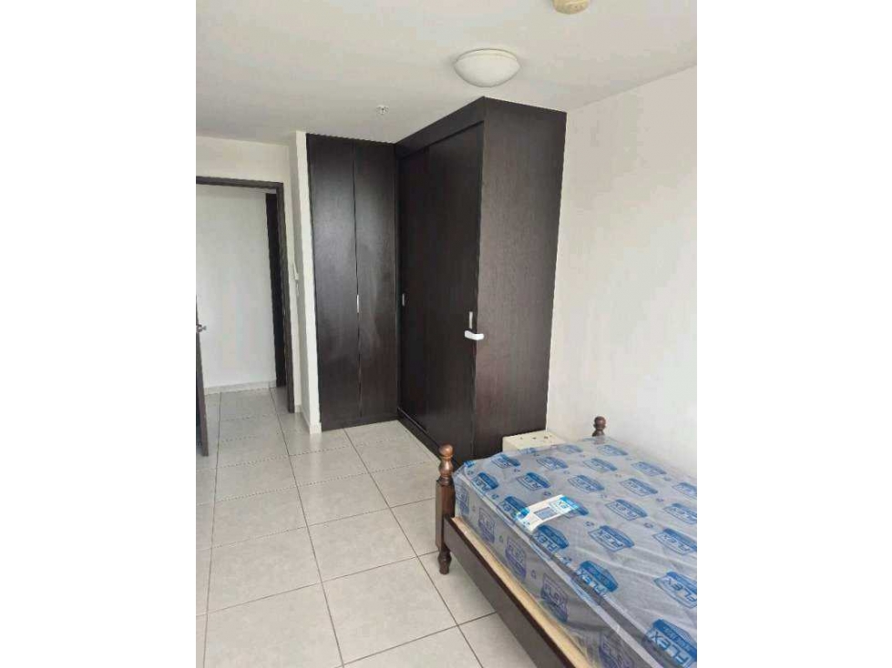 ALQUILO APARTAMENTO EN PH BAY VIEW - 4