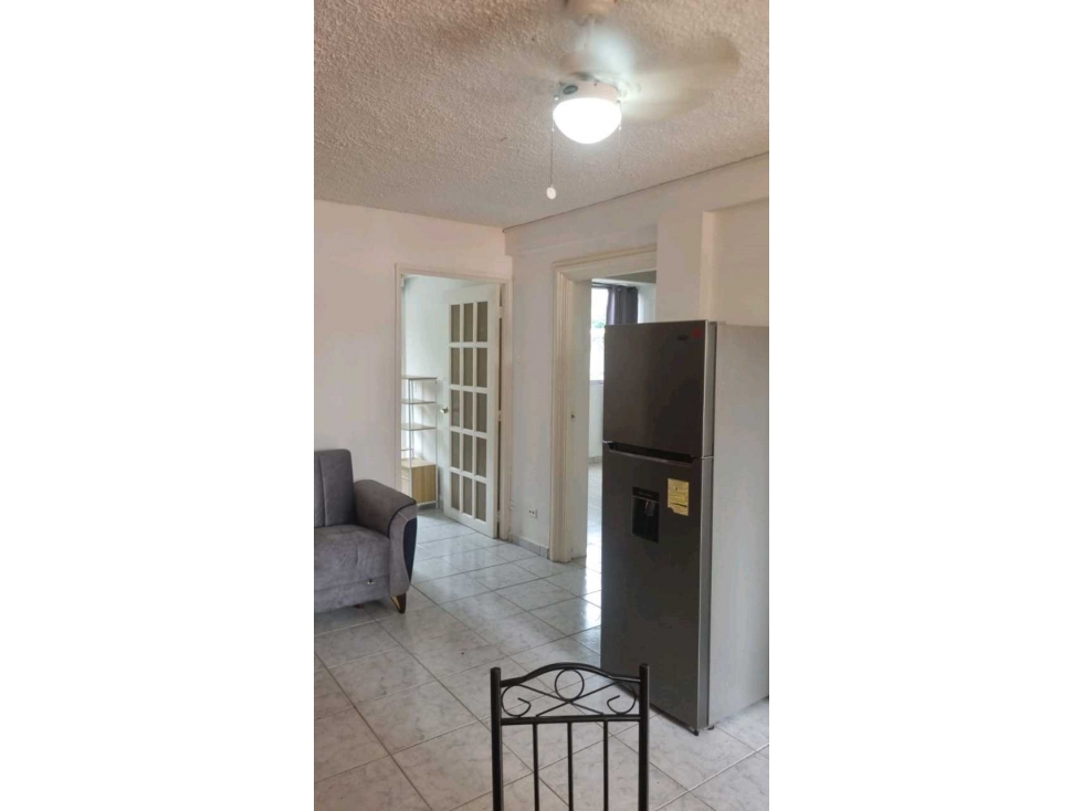 ALQUILO APARTAMENTO EN PH COLONIAL CERCA A MULTIPLAZA — foto 2