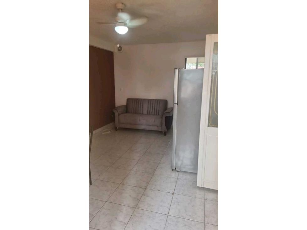 ALQUILO APARTAMENTO EN PH COLONIAL CERCA A MULTIPLAZA — foto 3