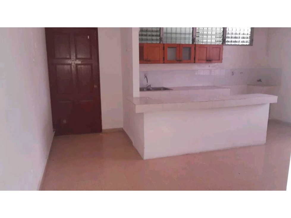ALQUILO APARTAMENTO EN PH CONQUISTADOR