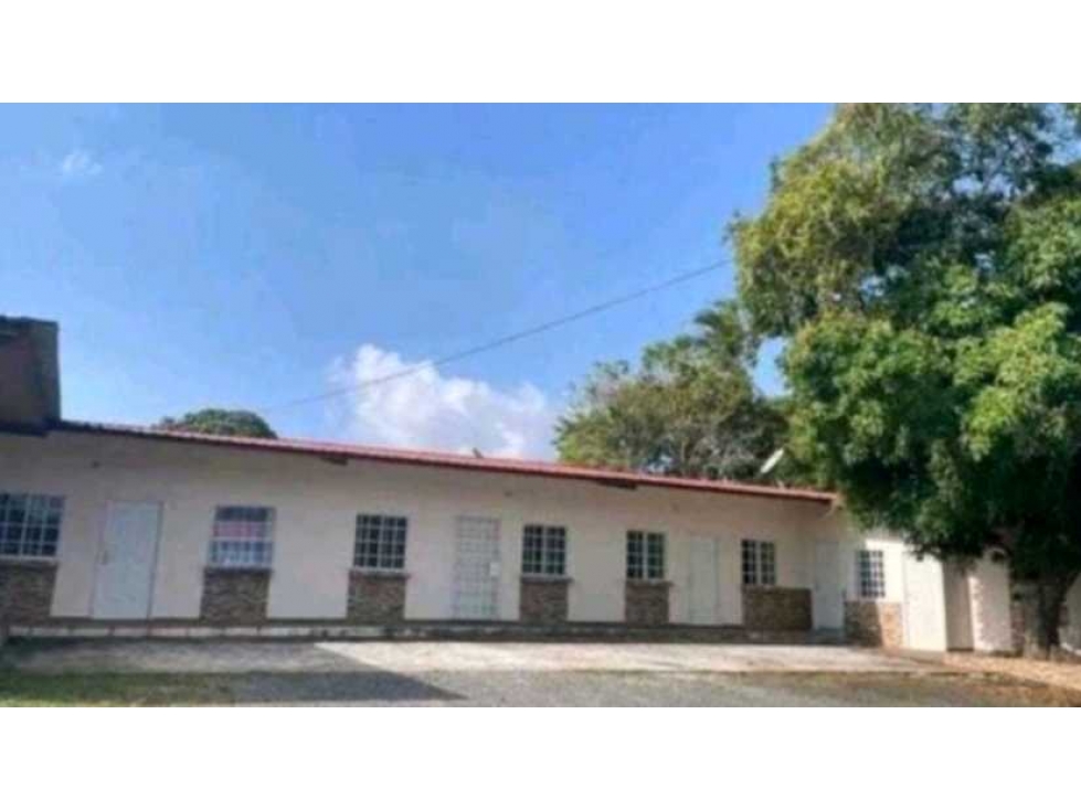 ALQUILO APARTAMENTO LA CHORRERA CERCA A LA ESCUELA LEOPOLDO CASTILLO