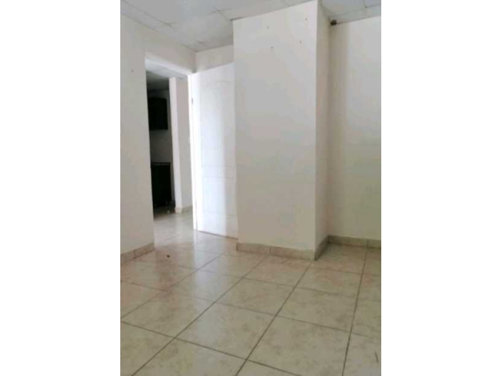 ALQUILO APARTAMENTO LA CHORRERA CERCA A LA ESCUELA LEOPOLDO CASTILLO — foto 5